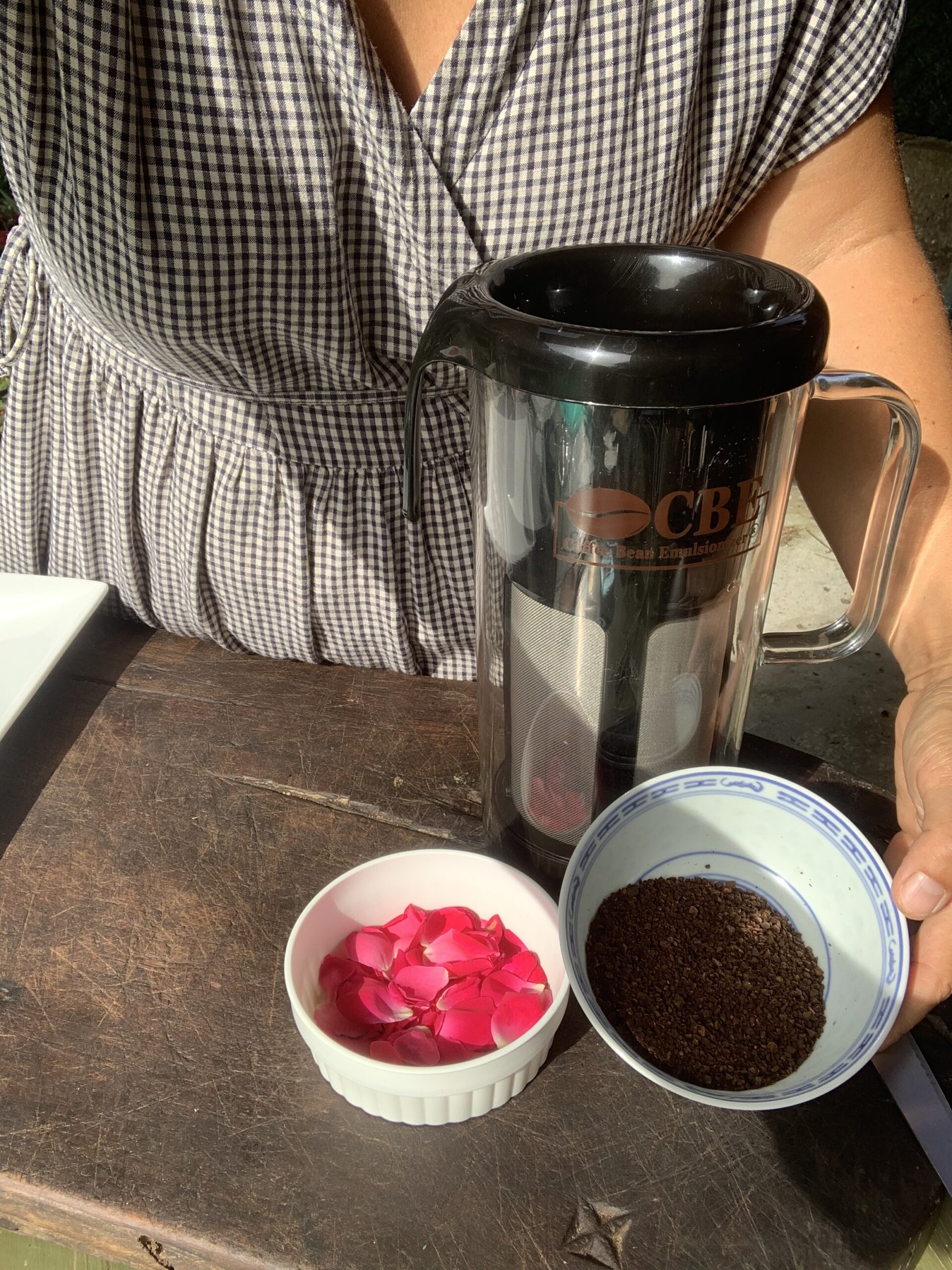 immersion coffee with roses, Immersion coffee with roses, Emulsionizer